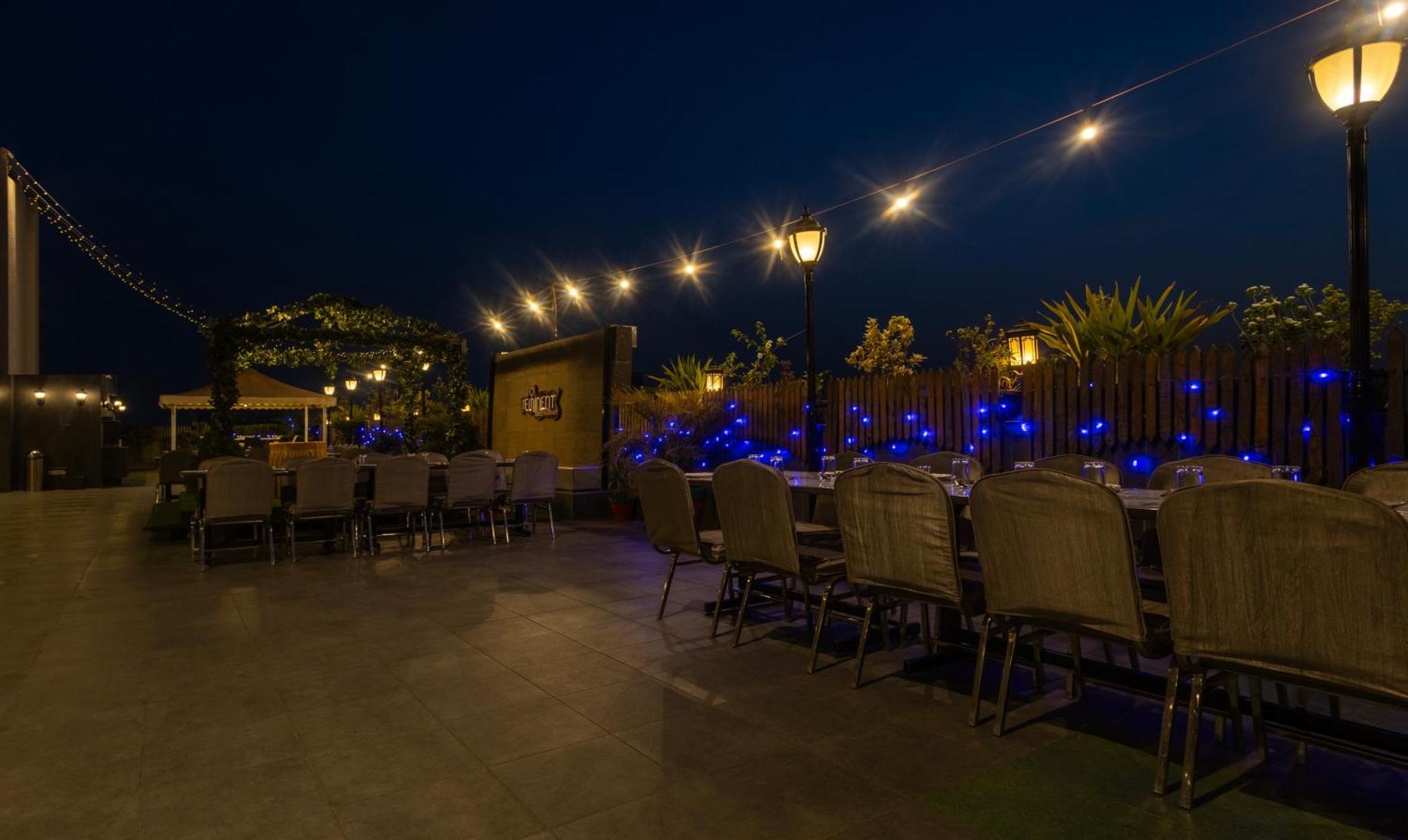 Treebo Eden Park, Ahmedabad Hotel Batwa Ngoại thất bức ảnh