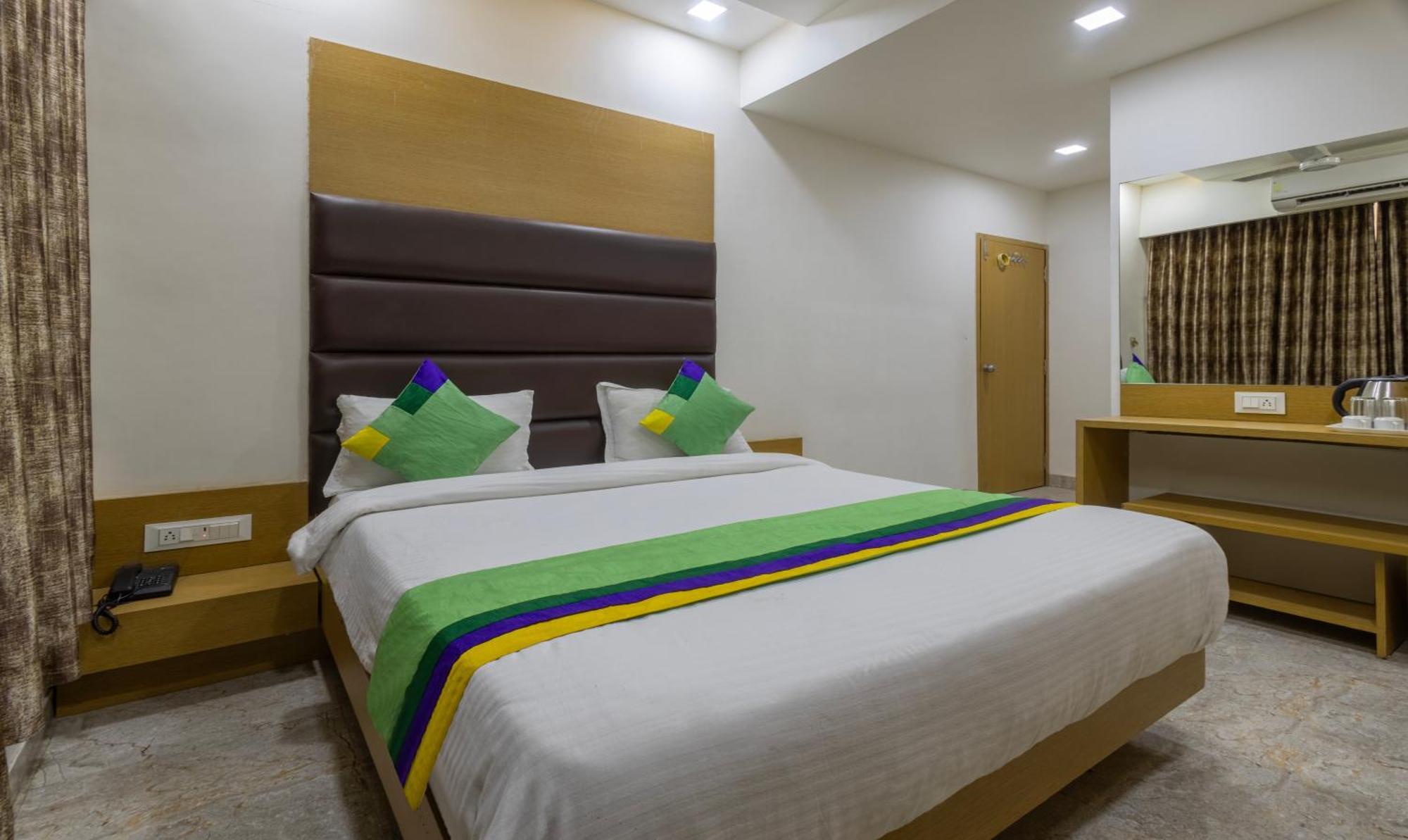 Treebo Eden Park, Ahmedabad Hotel Batwa Ngoại thất bức ảnh