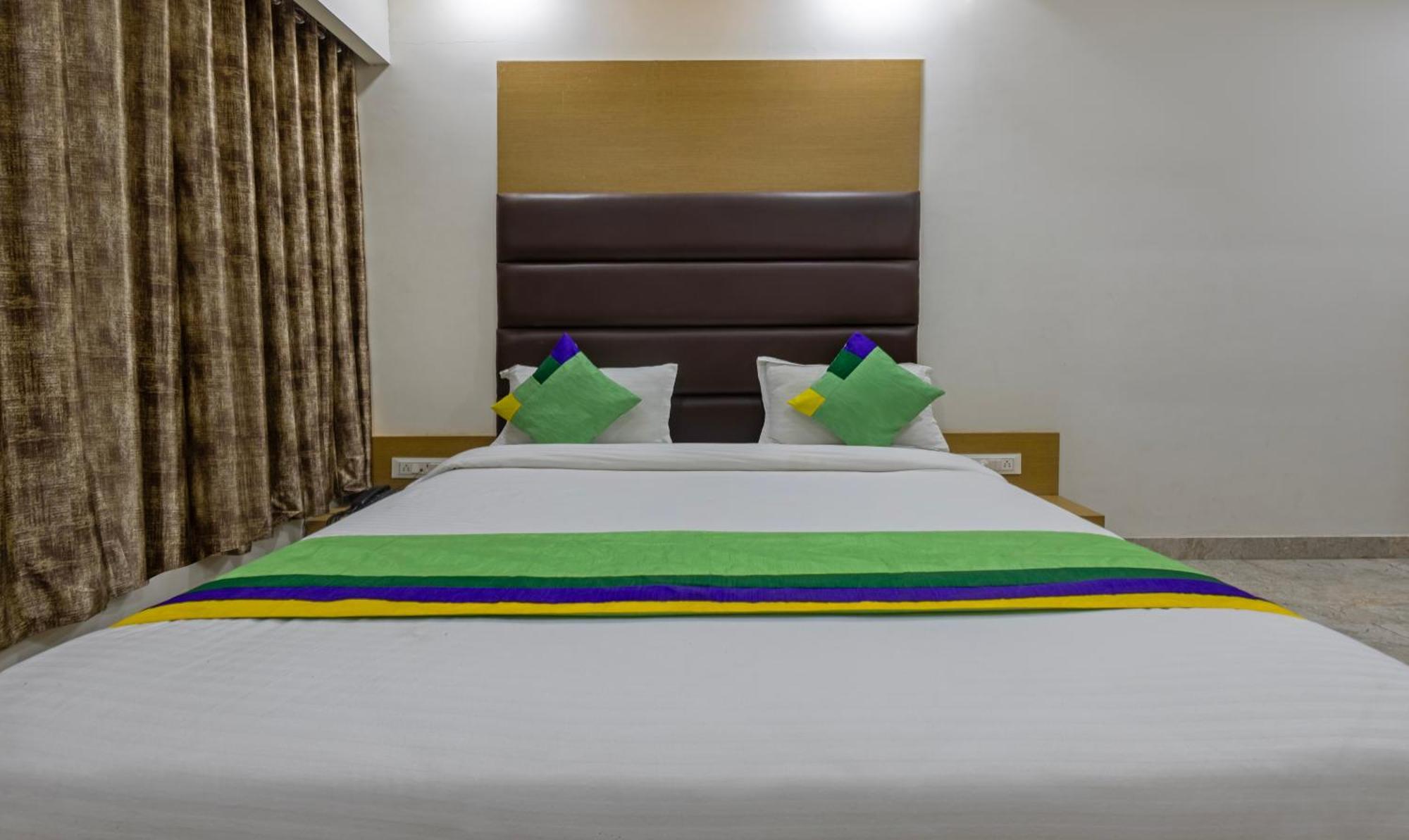 Treebo Eden Park, Ahmedabad Hotel Batwa Ngoại thất bức ảnh